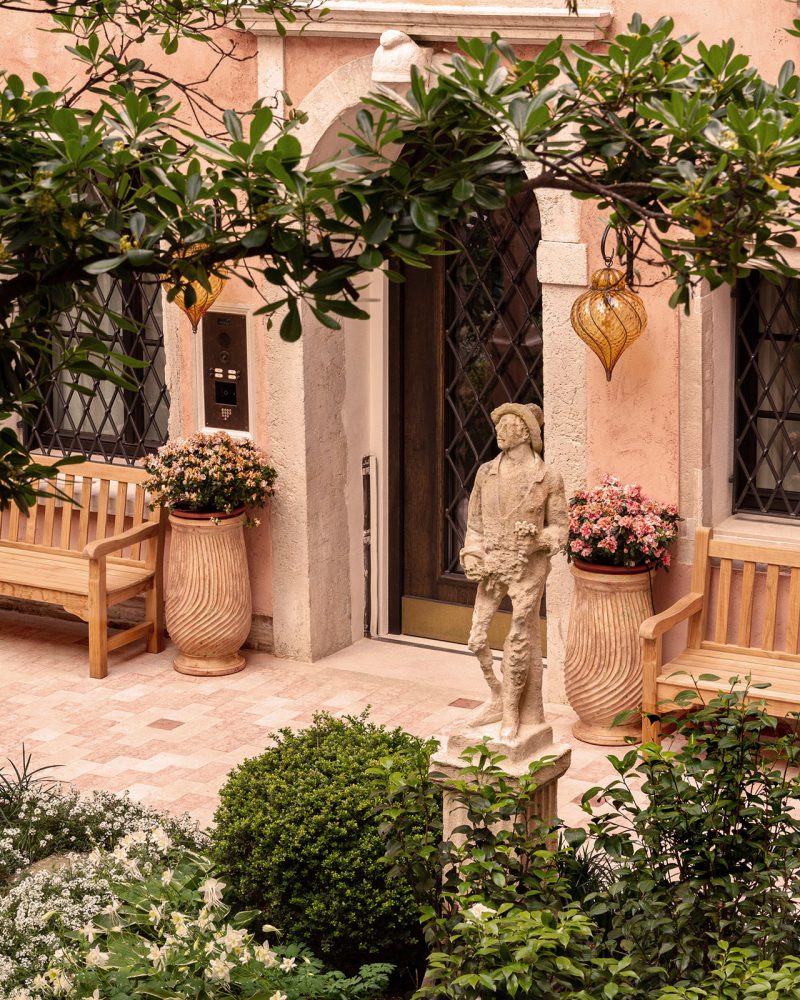 ecco-concierge_residence_palazzo-cristo_cover2